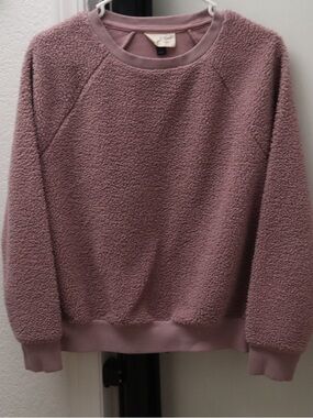 Universal Thread Women's Plush Crewneck Sweater - Mauve Pink